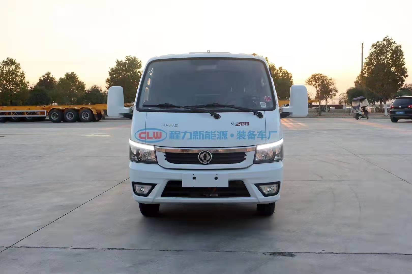 東風途逸純電動掃路車