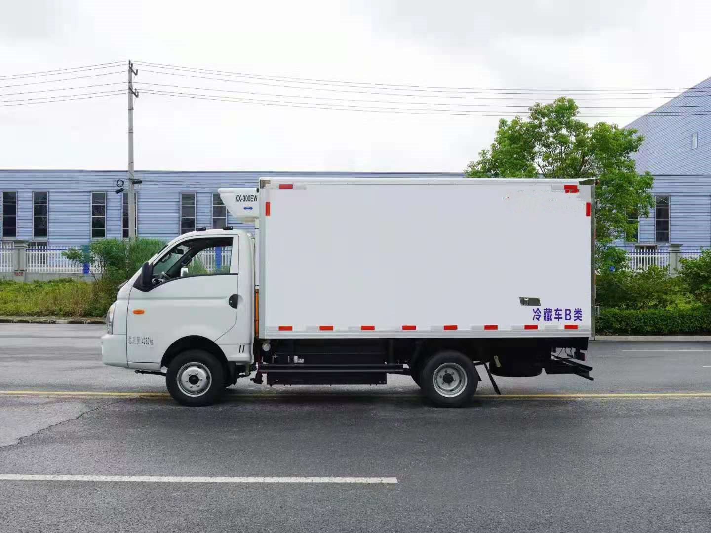 凱馬銳航純電動(dòng)冷藏車(chē)